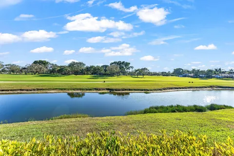 $875,000 | 39 Hampshire Lane, Boynton Beach, FL 33436