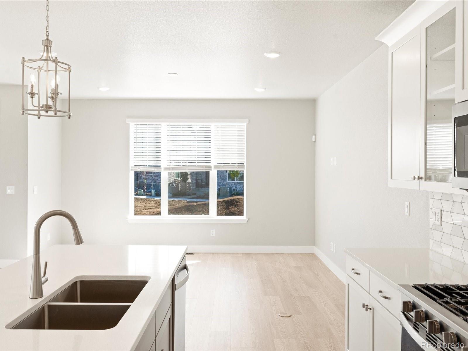 8121 Mount Harvard Road Littleton, CO 80125 - Photo 9 of 35 Gallery Image 9
