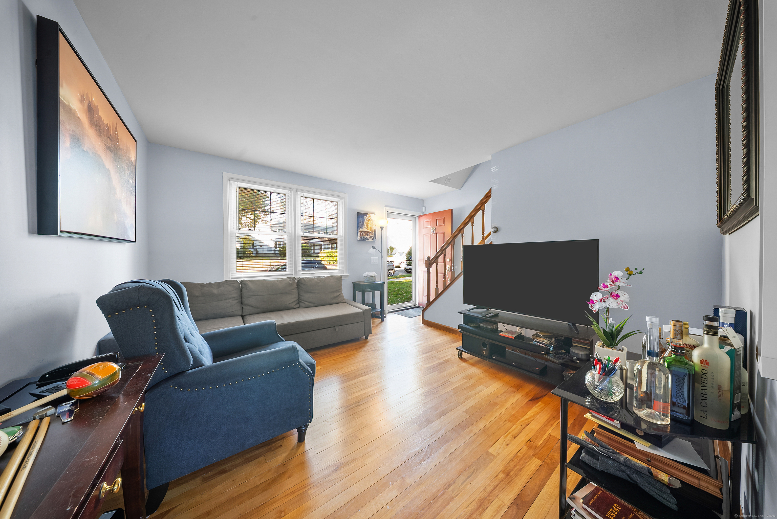274 Sylvan Knoll Road Stamford, CT 06902 - Photo 3 of 21 a living room with furniture and a flat screen tv