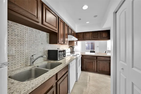 $2,250 | 4011 Coral Springs Drive, Coral Springs, FL 33065