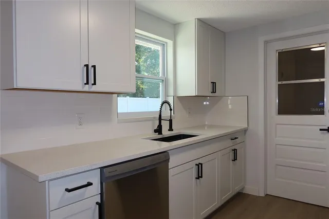 $1,800 | 1808 Harpoon Drive, Holiday, FL 34690