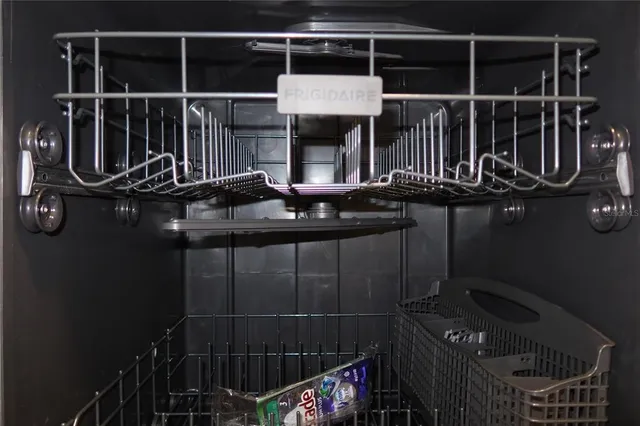 $1,800 | 1808 Harpoon Drive, Holiday, FL 34690