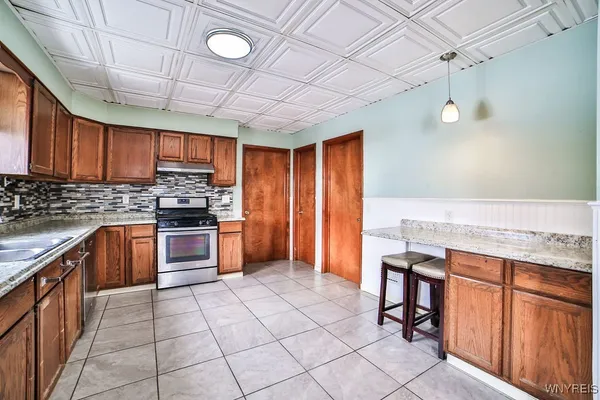 $259,900 | 240 Lackawanna Avenue, Cheektowaga, NY 14212