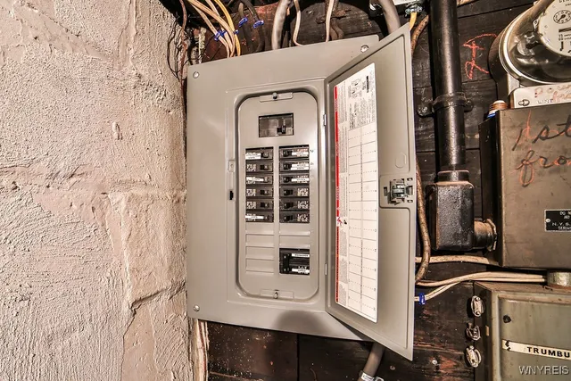 $259,900 | 240 Lackawanna Avenue, Cheektowaga, NY 14212