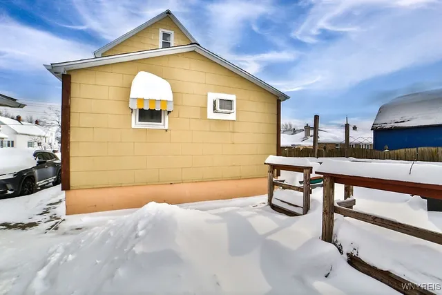 $259,900 | 240 Lackawanna Avenue, Cheektowaga, NY 14212