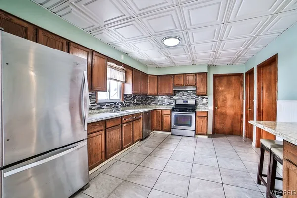 $259,900 | 240 Lackawanna Avenue, Cheektowaga, NY 14212