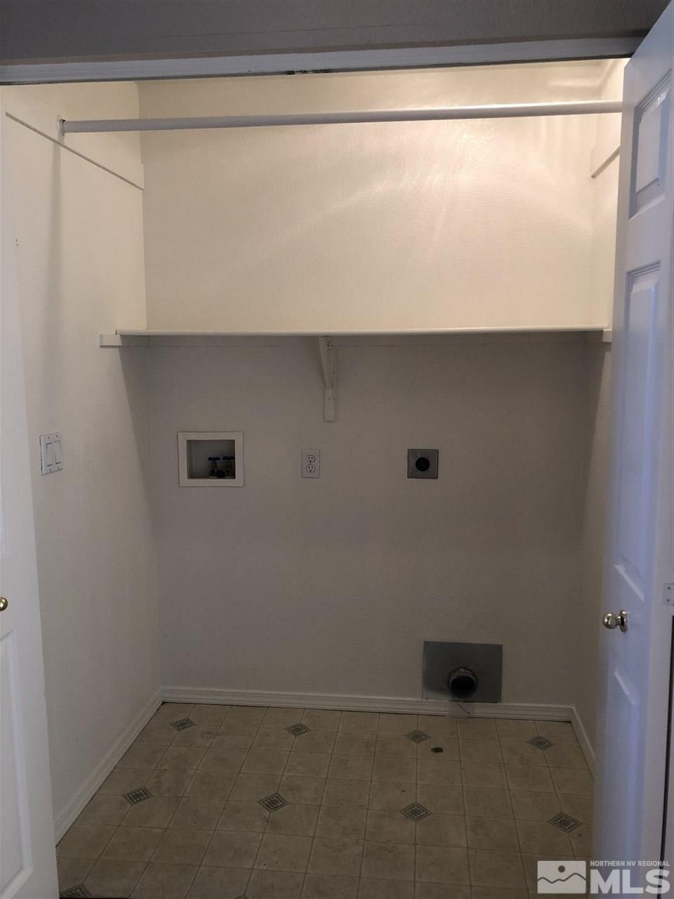 2287 Ruddy Way Sparks, NV 89441 - Photo 10 of 22 Photo 10