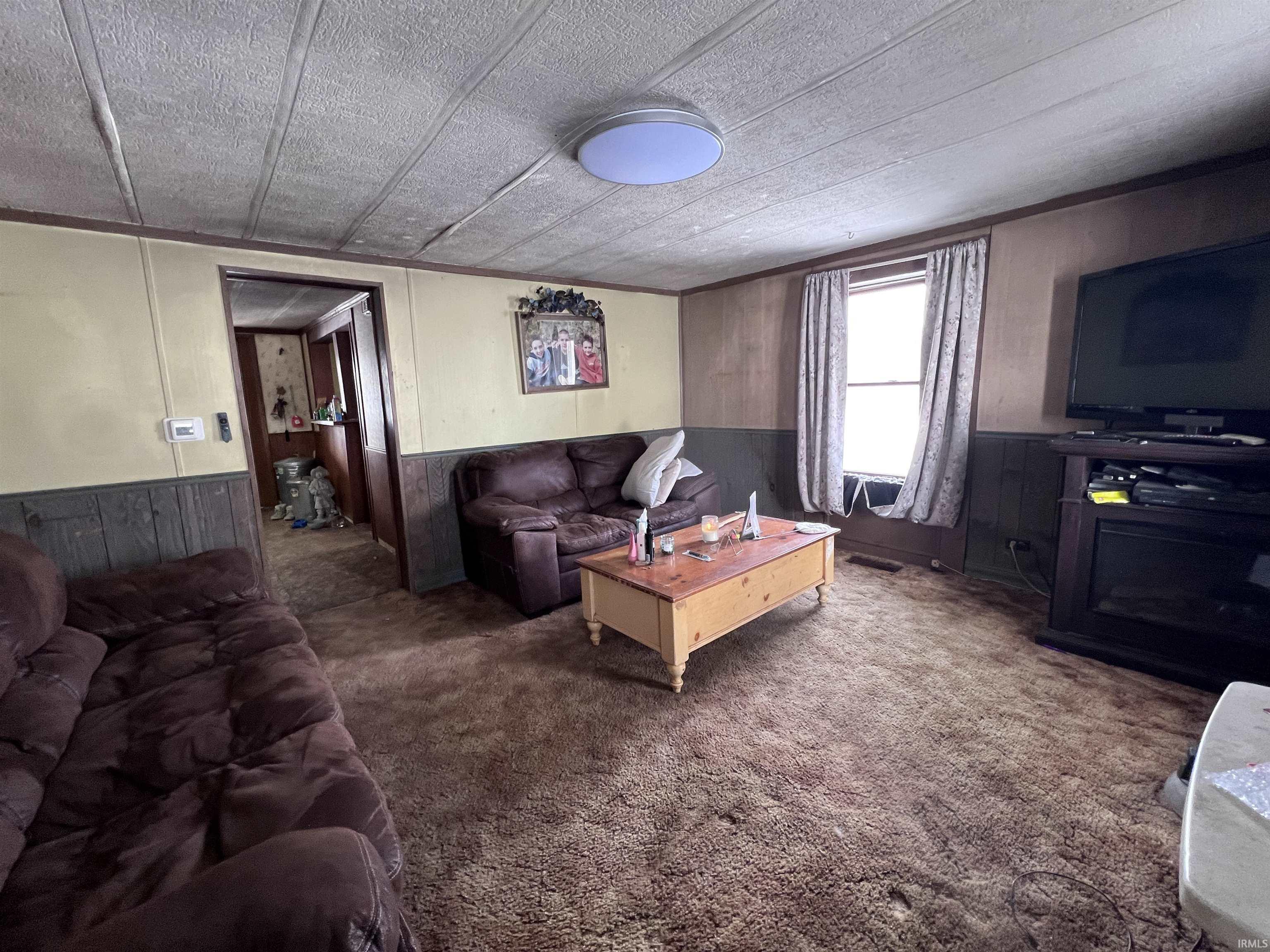 504 Erie Street Butler, IN 46721 - Photo 6 of 33