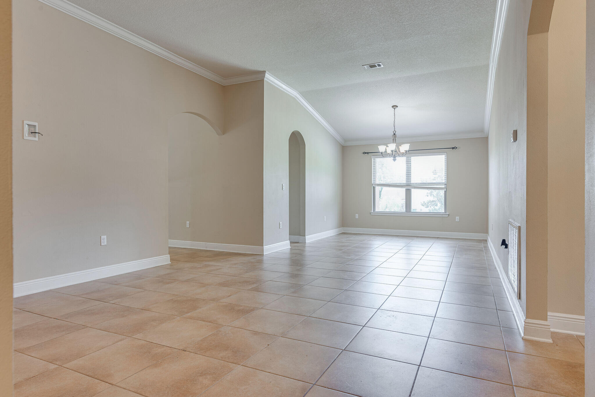 4517 Hermosa Road Crestview, FL 32539 - Photo 8 of 28
