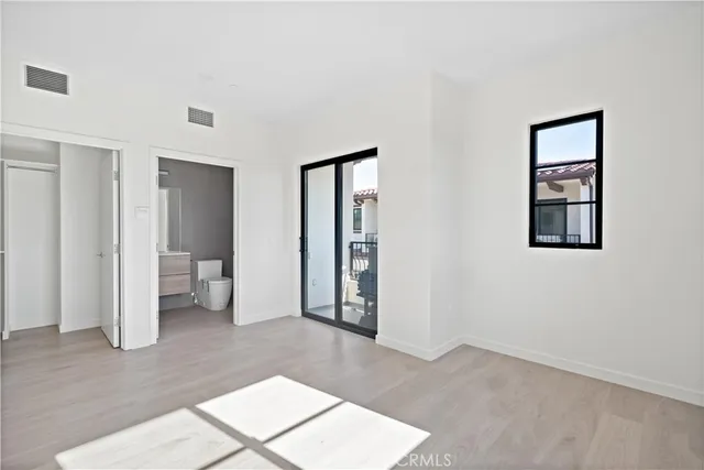 $1,075,000 | 200 South 2nd Avenue, Unit B, Arcadia, CA 91006