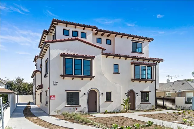 $1,075,000 | 200 South 2nd Avenue, Unit B, Arcadia, CA 91006