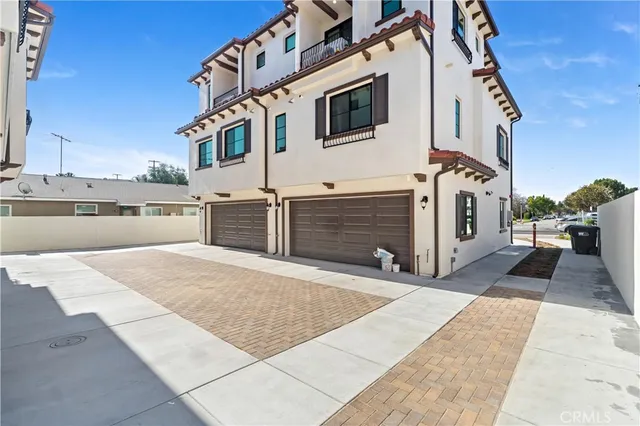 $1,075,000 | 200 South 2nd Avenue, Unit B, Arcadia, CA 91006