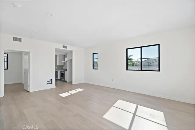 $1,075,000 | 200 South 2nd Avenue, Unit B, Arcadia, CA 91006