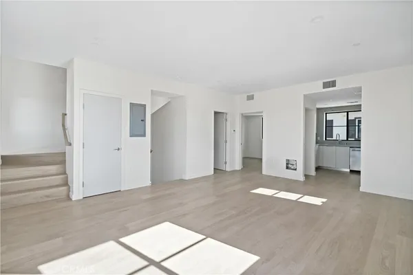 $1,075,000 | 200 South 2nd Avenue, Unit B, Arcadia, CA 91006