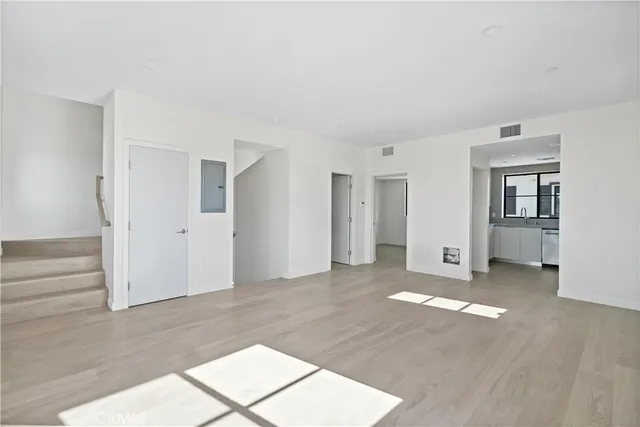 $1,075,000 | 200 South 2nd Avenue, Unit B, Arcadia, CA 91006