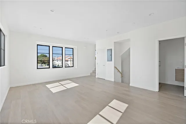 $1,075,000 | 200 South 2nd Avenue, Unit B, Arcadia, CA 91006