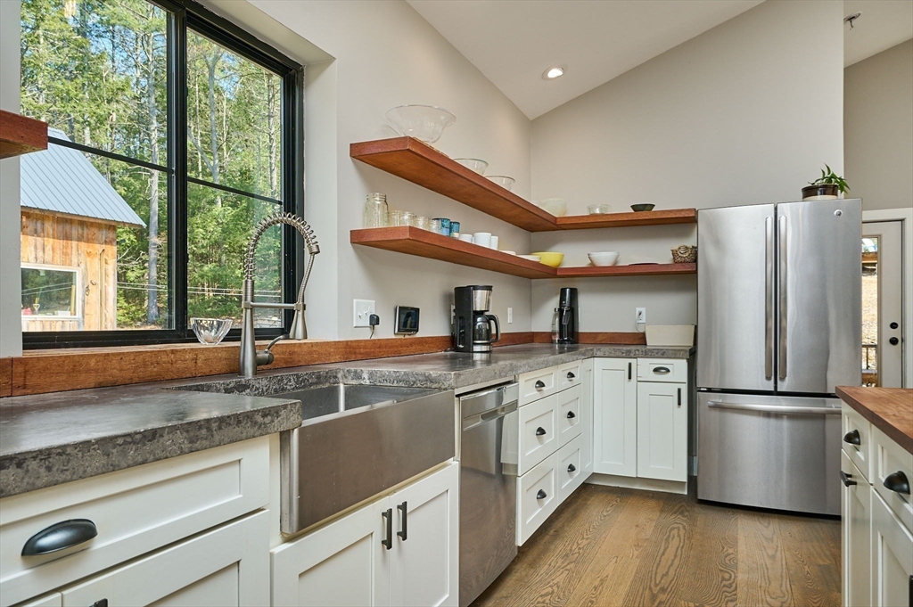 32 Cave Hill Road Leverett, MA 01054 - Photo 9 of 40 Gallery Image 9