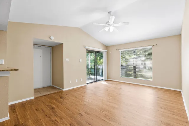 $1,450 | 14777 Wunderlich Drive, Unit 1506, Houston, TX 77069