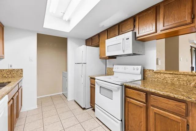 $1,450 | 14777 Wunderlich Drive, Unit 1506, Houston, TX 77069