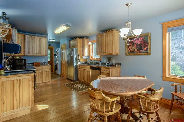 $875,000 | 825-823 Main Street, Pitkin, CO 81241