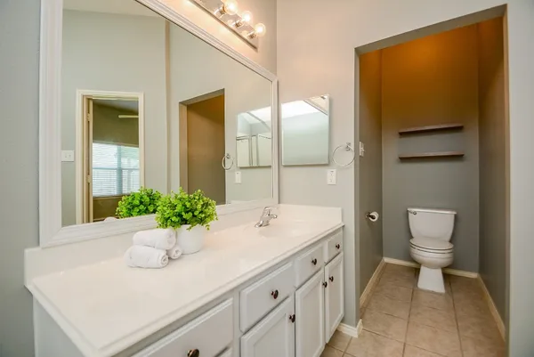 $2,100 | 24914 Oconee Drive, Tomball, TX 77375