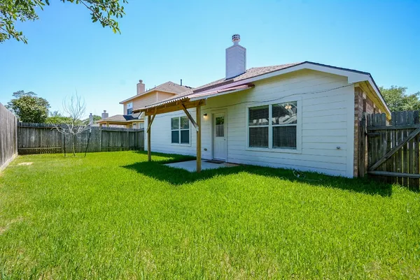 $2,100 | 24914 Oconee Drive, Tomball, TX 77375