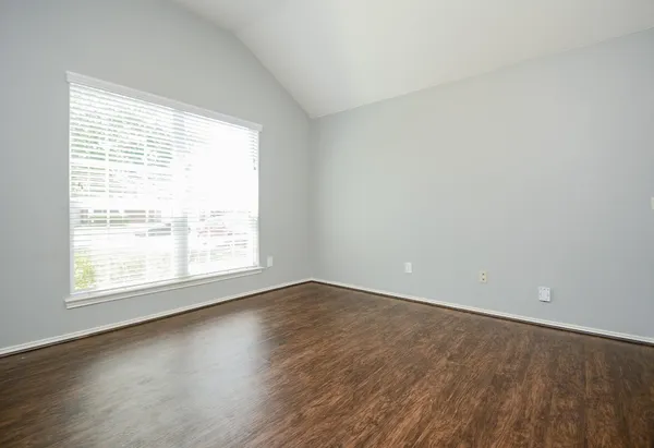 $2,100 | 24914 Oconee Drive, Tomball, TX 77375