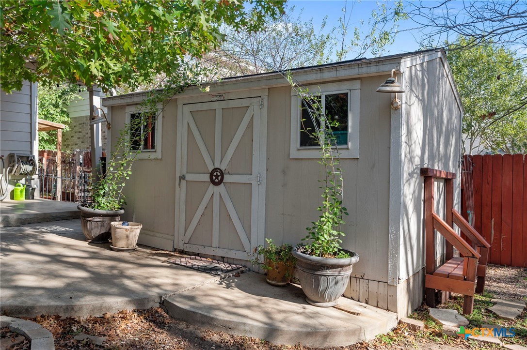 17813 Floribundas Lane Elgin, TX 78621 - Photo 30 of 39