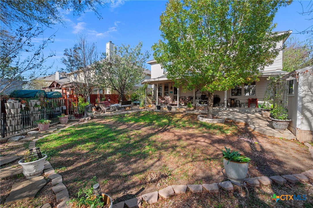 17813 Floribundas Lane Elgin, TX 78621 - Photo 34 of 39