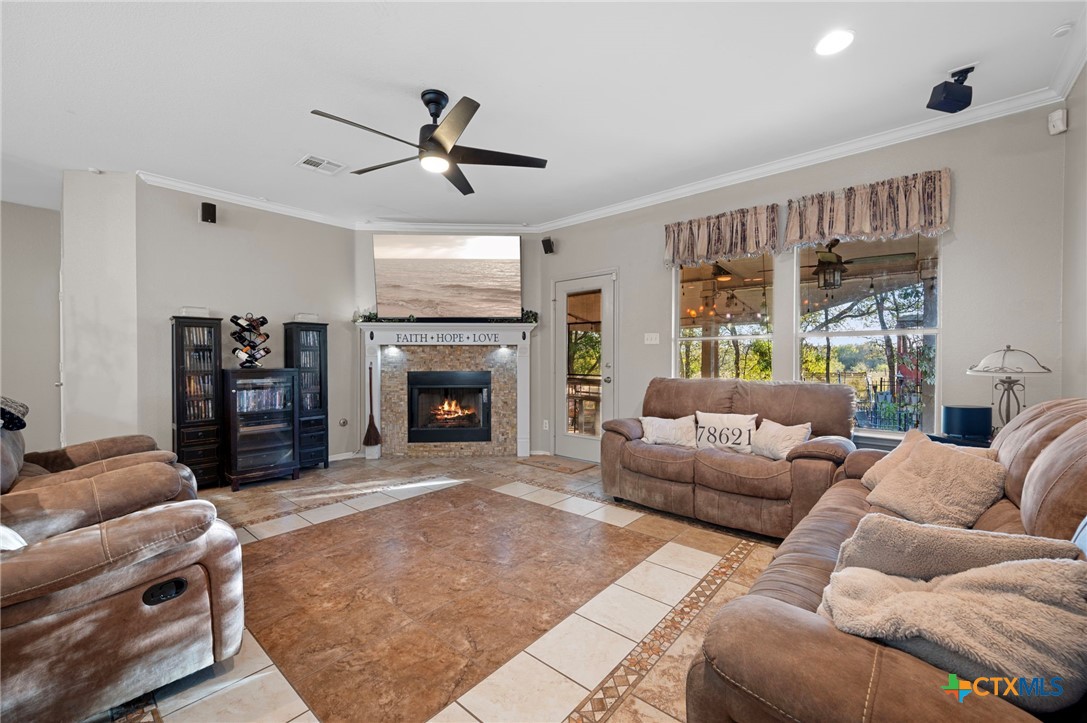 17813 Floribundas Lane Elgin, TX 78621 - Photo 6 of 39