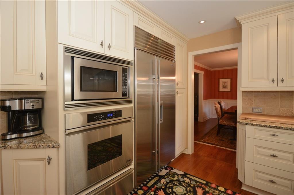 534 Guyasuta Road Pittsburgh, PA 15215 - Photo 6 of 25 Gallery Image 6