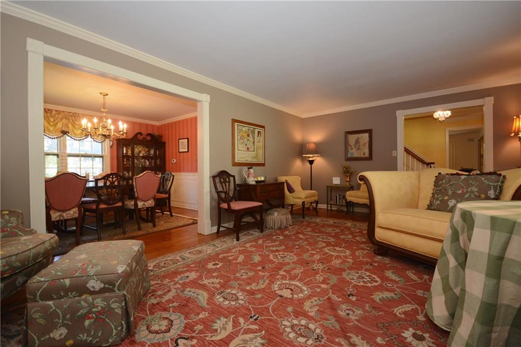 534 Guyasuta Road Pittsburgh, PA 15215 - Photo 8 of 25 Gallery Image 8