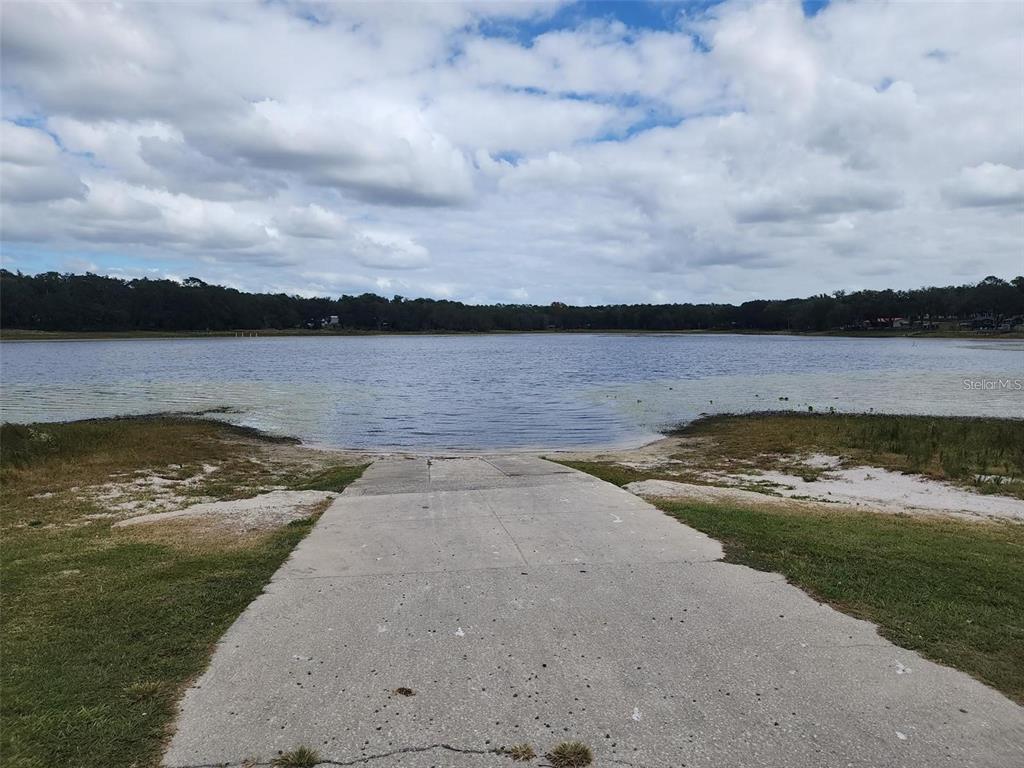 820 Redwood Road Dunnellon, FL 34431 - Photo 26 of 28 a view of a lake