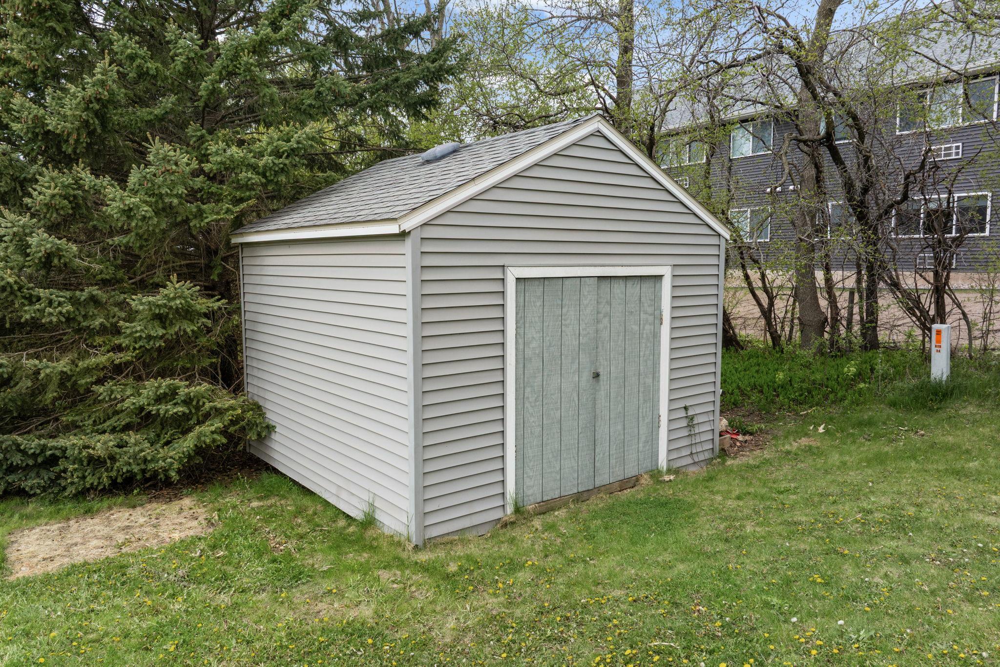 602 6th Street South Ellendale, MN 56026 - Photo 38 of 55