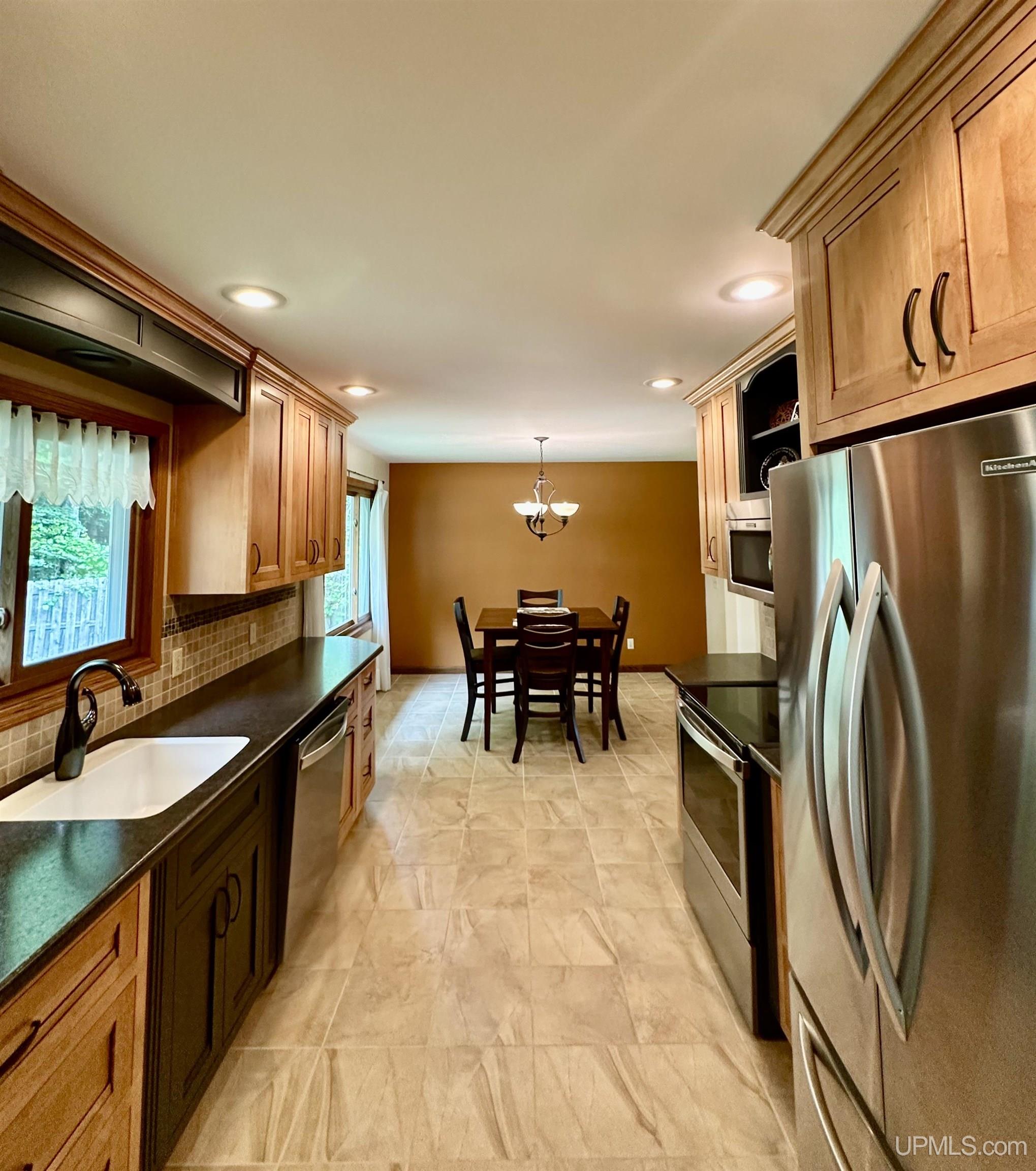 101 Ridge Lane Marquette, MI 49855 - Photo 7 of 54 Gallery Image 7