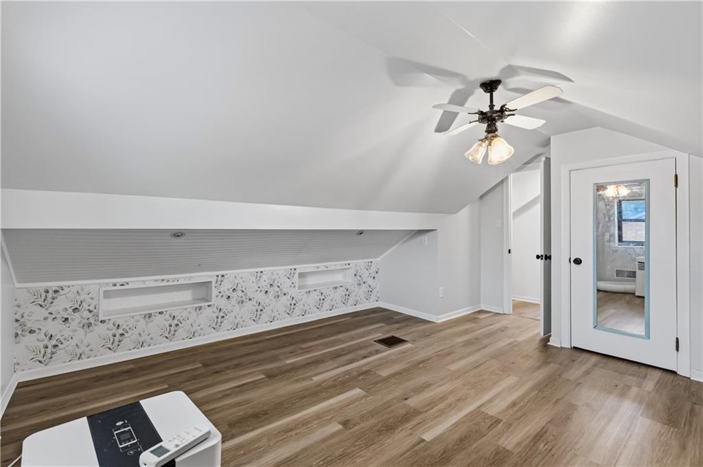 2025 Borland Road Pittsburgh, PA 15243 - Photo 16 of 30 Gallery Image 16
