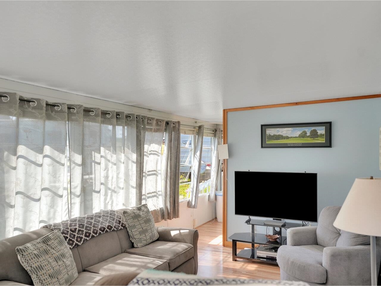 13 Jonathan Circle South Hero, VT 05486 - Photo 6 of 29