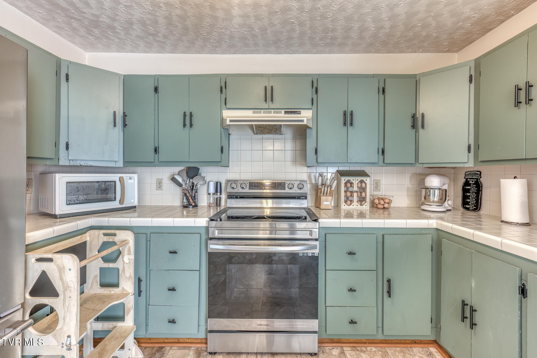 797 Muddy Creek Road Piney Flats, TN 37686 - Photo 16 of 48 797 Muddy Creek Rd-17