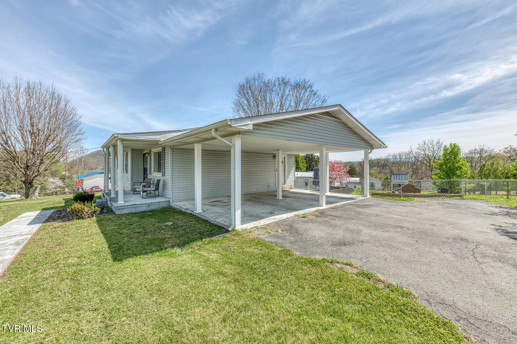 797 Muddy Creek Road Piney Flats, TN 37686 - Photo 29 of 48 797 Muddy Creek Rd-30