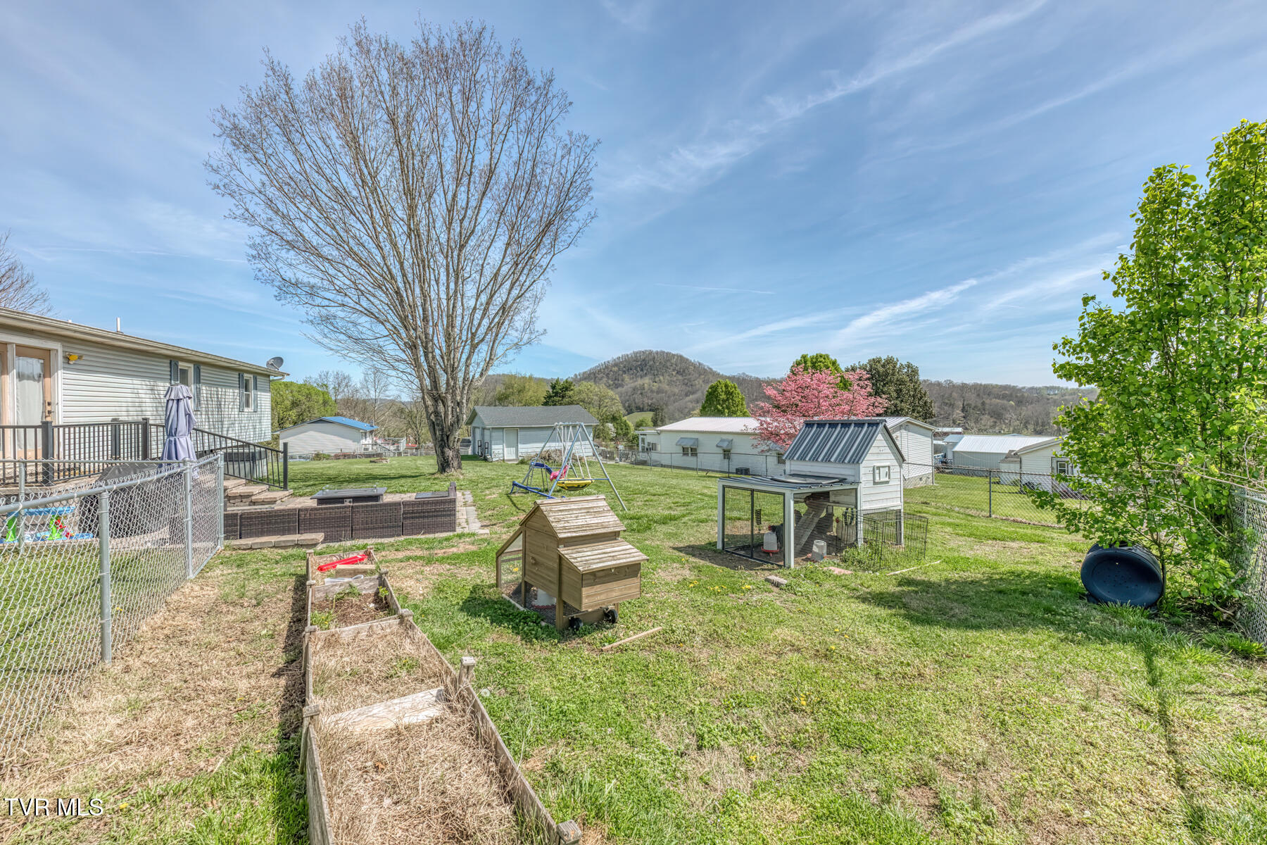 797 Muddy Creek Road Piney Flats, TN 37686 - Photo 32 of 48 797 Muddy Creek Rd-33