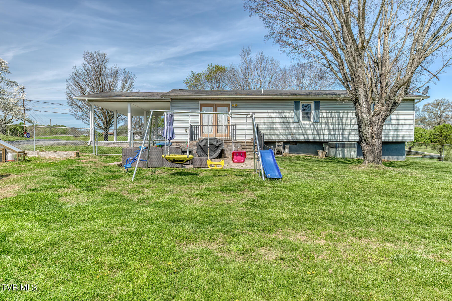 797 Muddy Creek Road Piney Flats, TN 37686 - Photo 34 of 48 797 Muddy Creek Rd-35