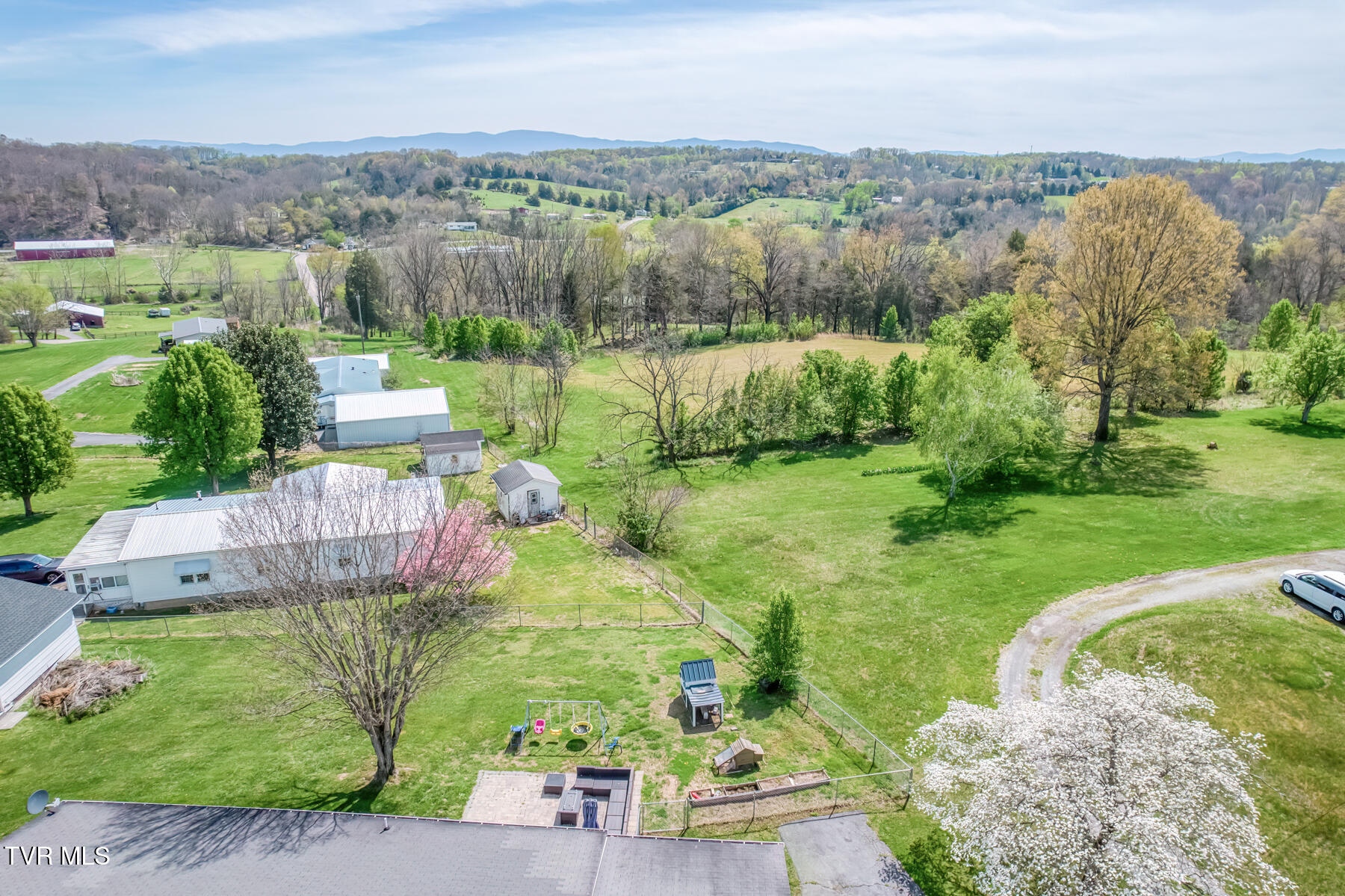 797 Muddy Creek Road Piney Flats, TN 37686 - Photo 44 of 48 797 Muddy Creek Rd-46