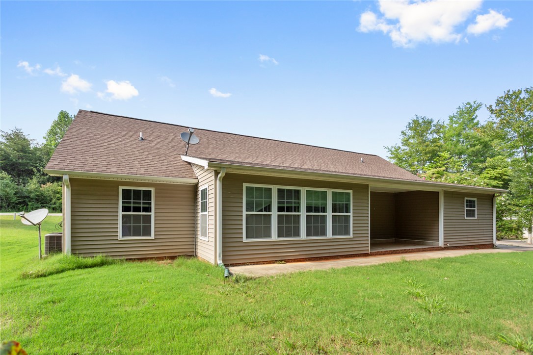 146 Jefferson Road West Union, SC 29696 - Photo 9 of 44