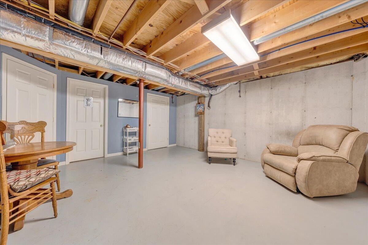 2120 Eagle Point Road Huddleston, VA 24104 - Photo 16 of 29 16-MIB01044