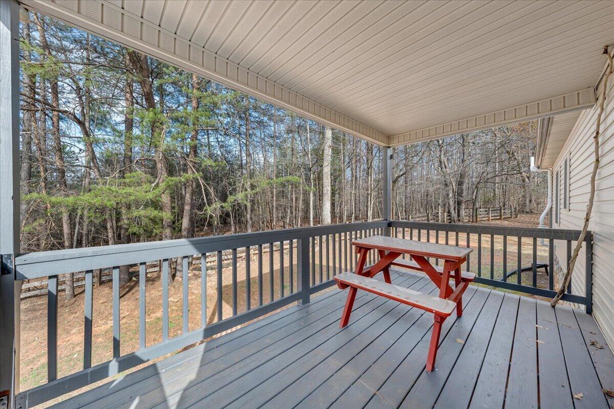 2120 Eagle Point Road Huddleston, VA 24104 - Photo 17 of 29 17-MIB01062