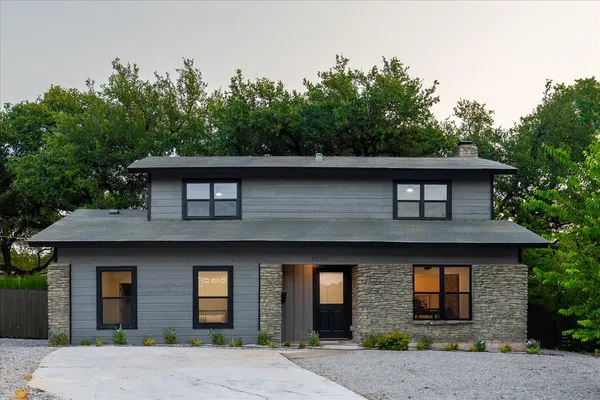 $819,000 | 3202 Overcup Oak Drive, Austin, TX 78704