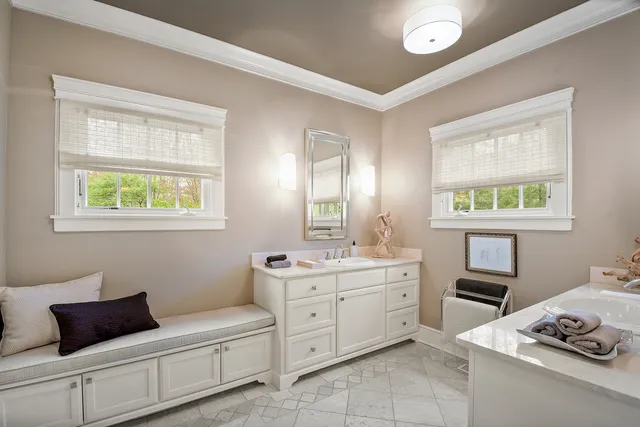 $3,450,000 | 145 Moffett Road, Lake Bluff, IL 60044