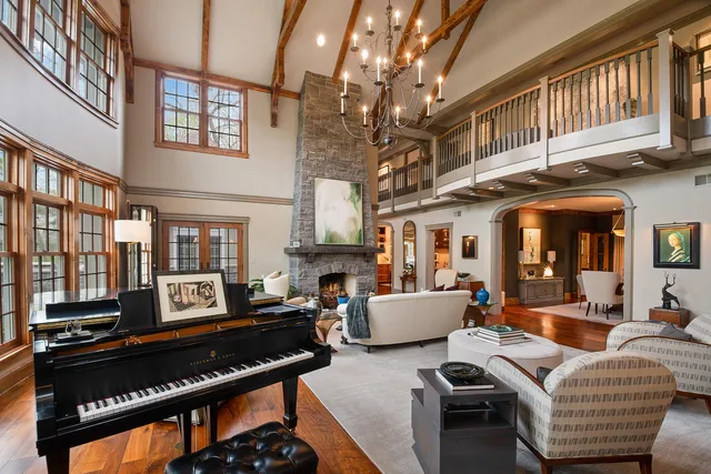 $3,450,000 | 145 Moffett Road, Lake Bluff, IL 60044