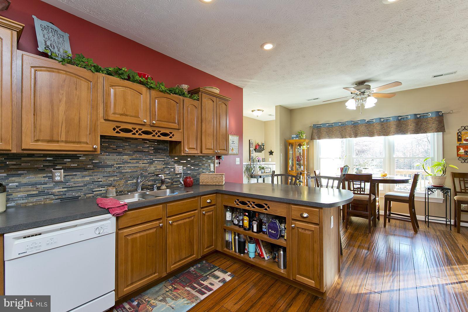 135 Holiday Road Cross Junction, VA 22625 - Photo 12 of 30 Kitchen