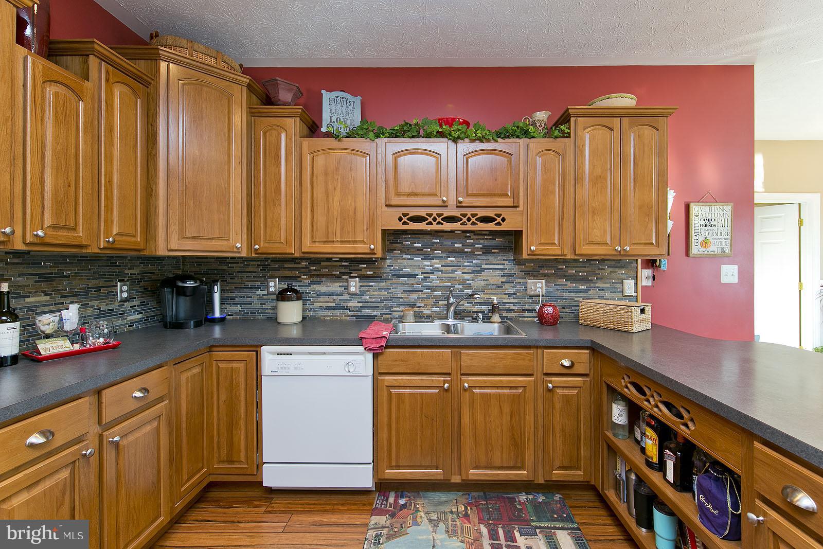 135 Holiday Road Cross Junction, VA 22625 - Photo 10 of 30 Kitchen